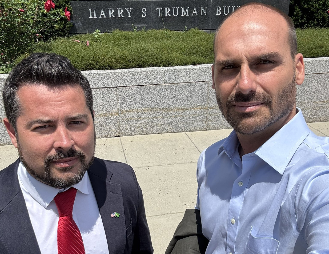 Eduardo Bolsonaro e a Restrição de Jair Bolsonaro com Embaixadores