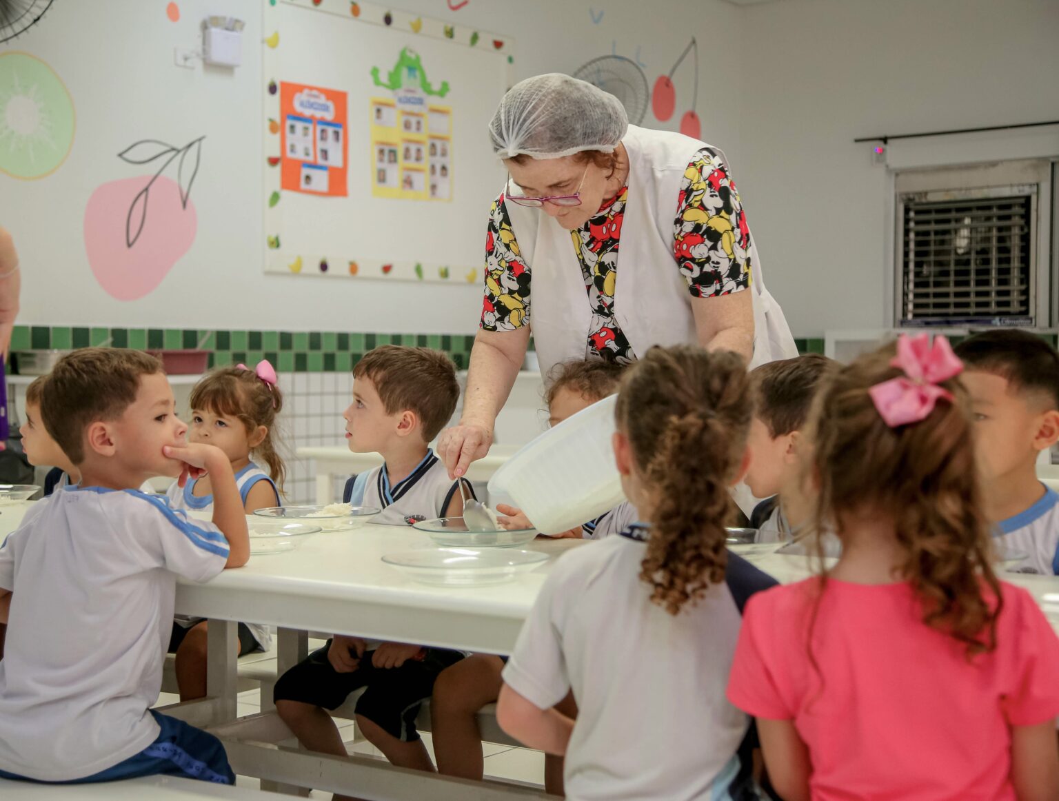 Maringá normaliza estoques escolares e reforça fiscalização da qualidade dos produtos