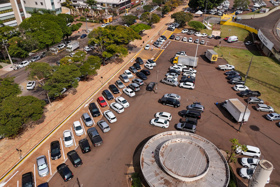Prefeitura promove melhorias e reorganiza estacionamento da Feira do Produtor no Estádio Willie Davids 4 Estacionamento do Estadio Willie Davids - Saiba Já News