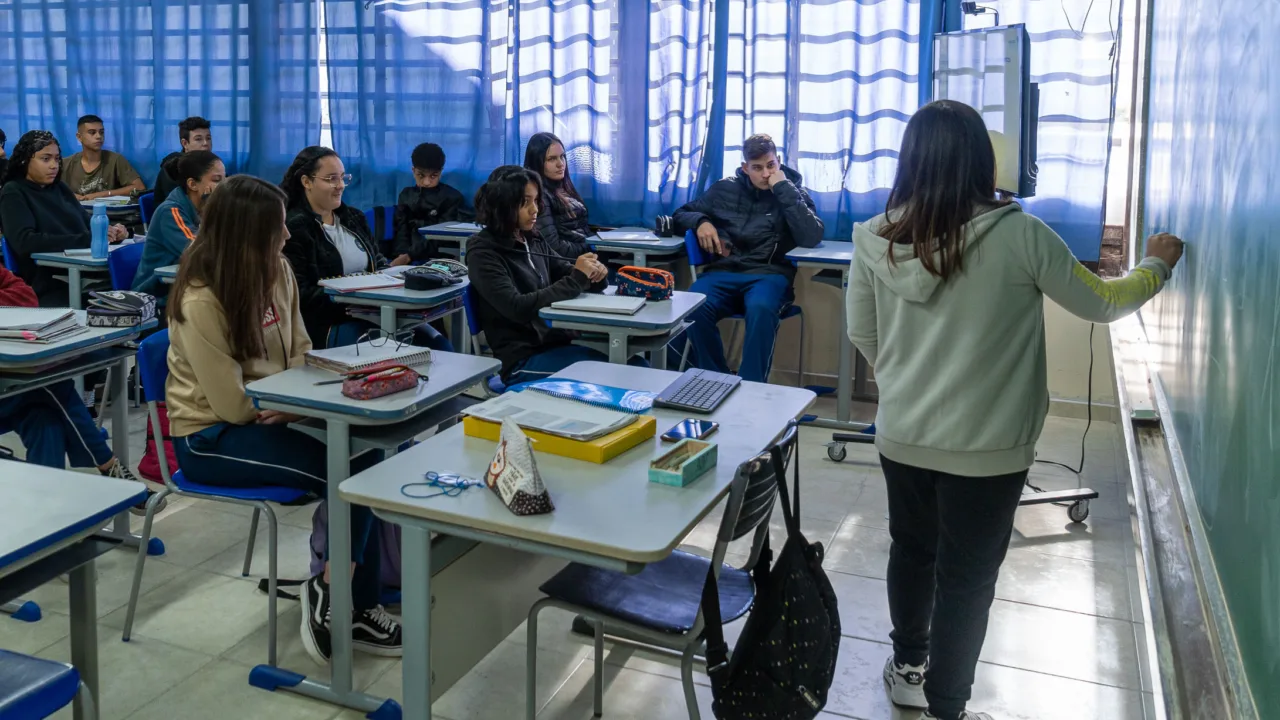 Governo do Parana amplia acoes de saude integral para comunidade escolar