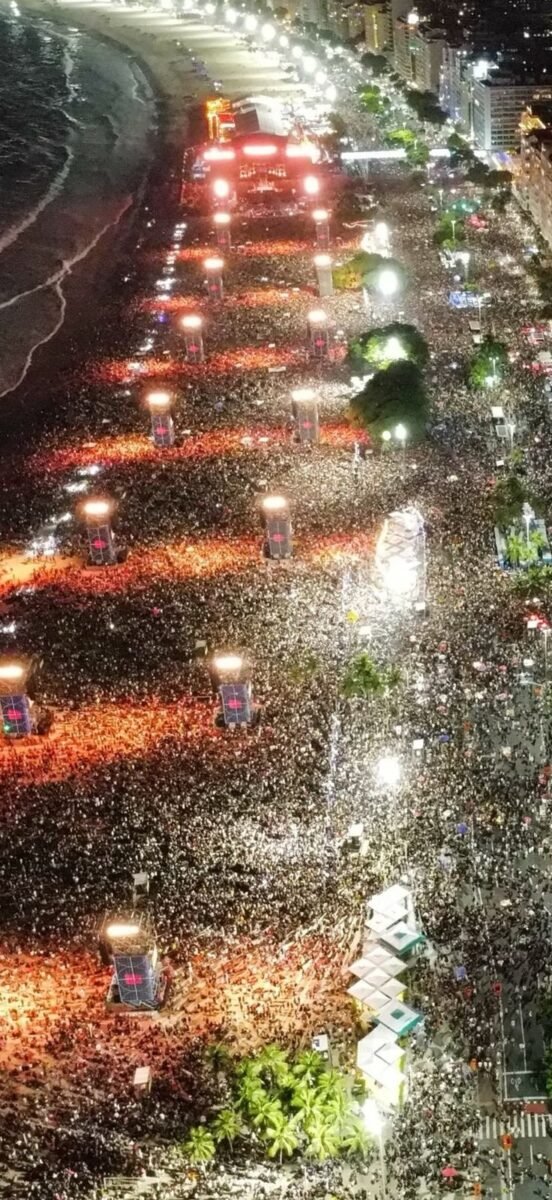 Show de Lady Gaga leva 2,1 milhões de pessoas para Copacabana, confira como foi a apresentação 4 GqEkTThWAAAlki0