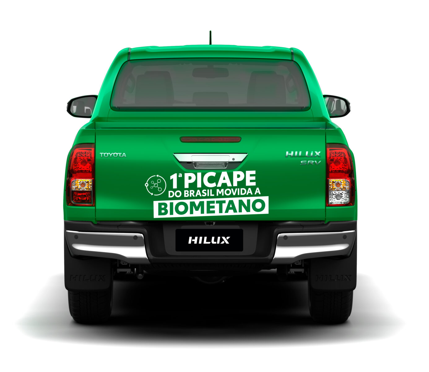 Toyota apresenta Hilux movida a biometano pela primeira vez ao público na Agrishow 2025 2 Hilux Traseira 01 final
