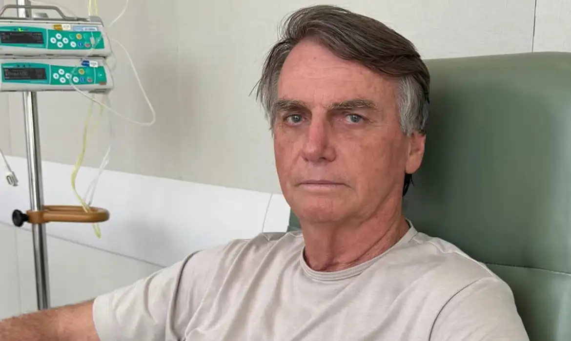 Jair Bolsonaro tem alta apos tres semanas internado em Brasilia - Saiba Já News