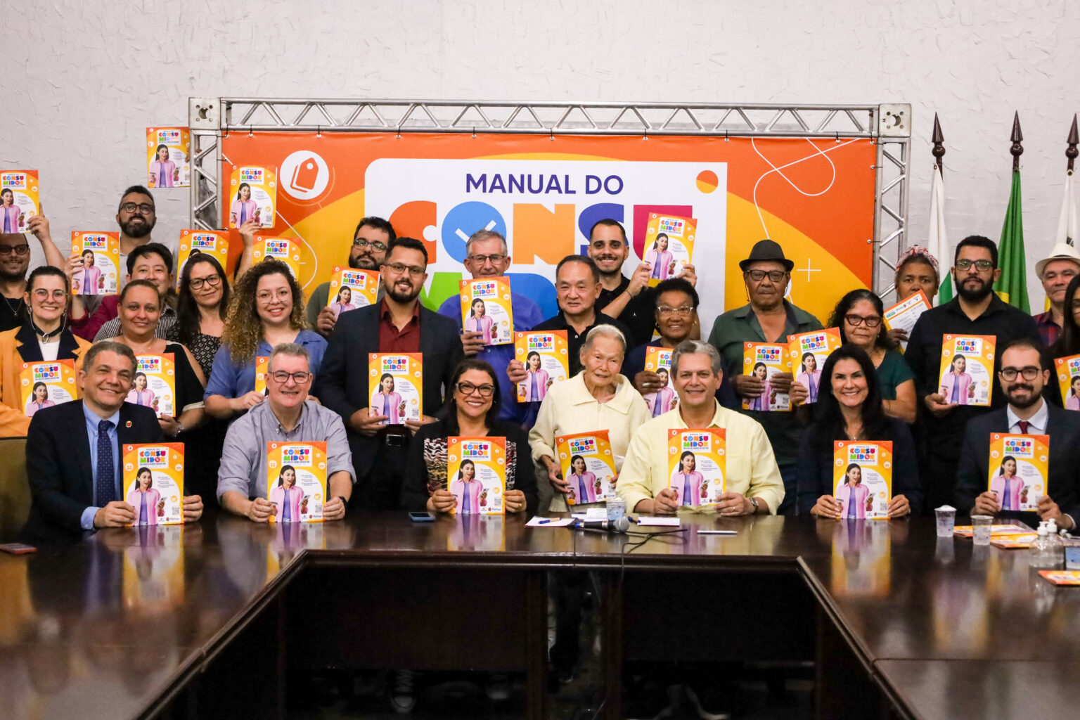 Prefeitura de Maringa lanca Manual do Consumidor para promover consumo consciente e educacao financeira - Saiba Já News