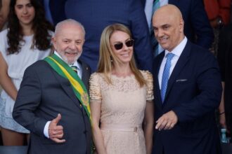 Presidente Lula ao lado de Viviane Barci de Moraes esposa do ministro Alexandre de Moraes - Saiba Já News