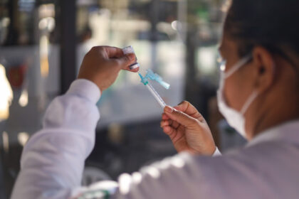 Vacinação contra gripe em Maringá