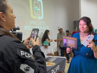 PCPR recupera e devolve mais de 100 celulares roubados ou furtados em Cascavel