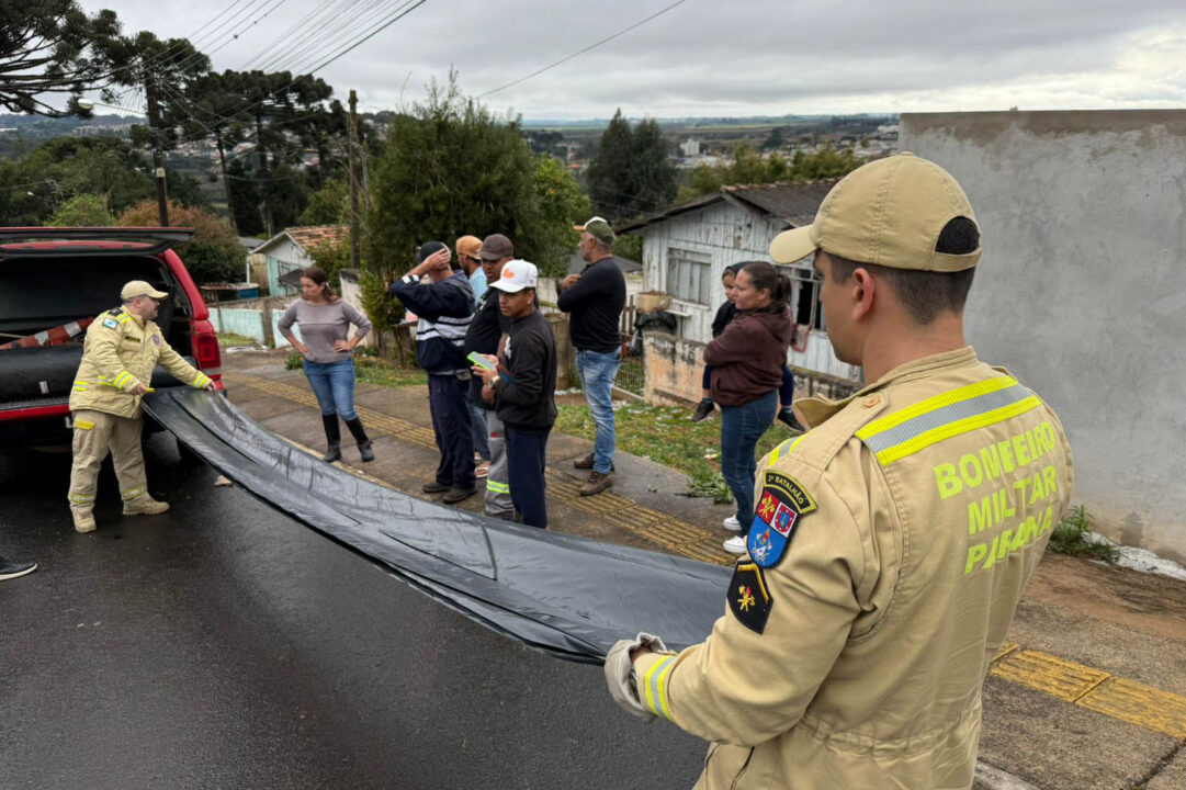 Tempestade de granizo danifica 600 casas em Castro; Estado auxilia município com ações emergenciais 2 atendimento bombeiros 1 - Saiba Já News