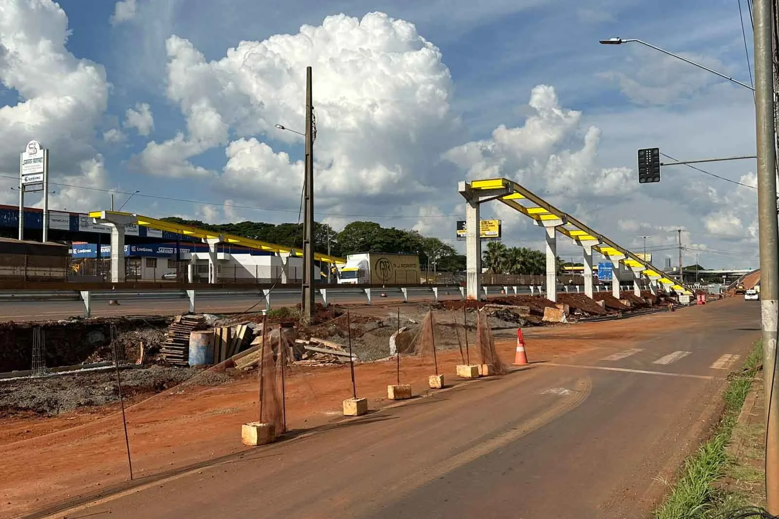 FIQUE ATENTO: BR-376 em Sarandi terá interdição no sábado para obra de nova passarela; trânsito será afetado, planeje-se! 2 br 376 novos viadutos de sarandi 10