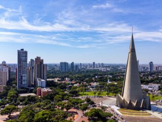 Maringá: Previsão do tempo para terça, quarta e quinta-feira, segundo o Simepar. Sol predomina e temperaturas variam entre 18 ∘ C e 29 ∘ C.