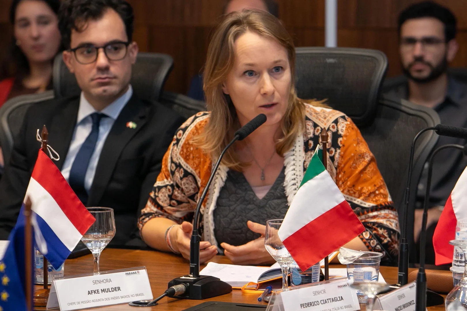 Paraná no mapa global! Ratinho Junior recebe comitiva da União Europeia para fortalecer parcerias, investimentos e impulsionar novas oportunidades no Estado 21 delegacao uniao europeia foto rdziura 5244 0