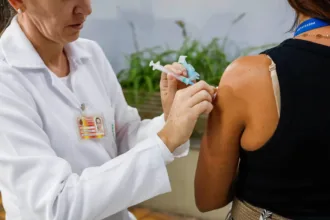 doses de vacina contra gripe
