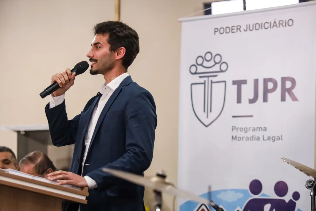 Em Maringá, Programa Moradia Legal entrega escritura de imóveis para famílias que aguardavam regularização há 45 anos 2 e6f7dfec 804d 4a62 aabd a76002a2e22d