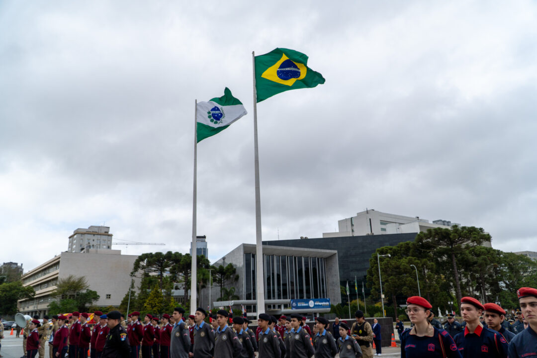 Cerimônia no Palácio Iguaçu celebra a independência e o início da Semana da Pátria 32 foto 18 - Saiba Já News