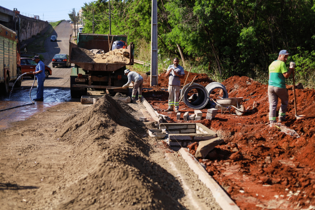 Prefeitura de Maringá realiza melhorias na marginal do Contorno Norte 3 image 146 - Saiba Já News