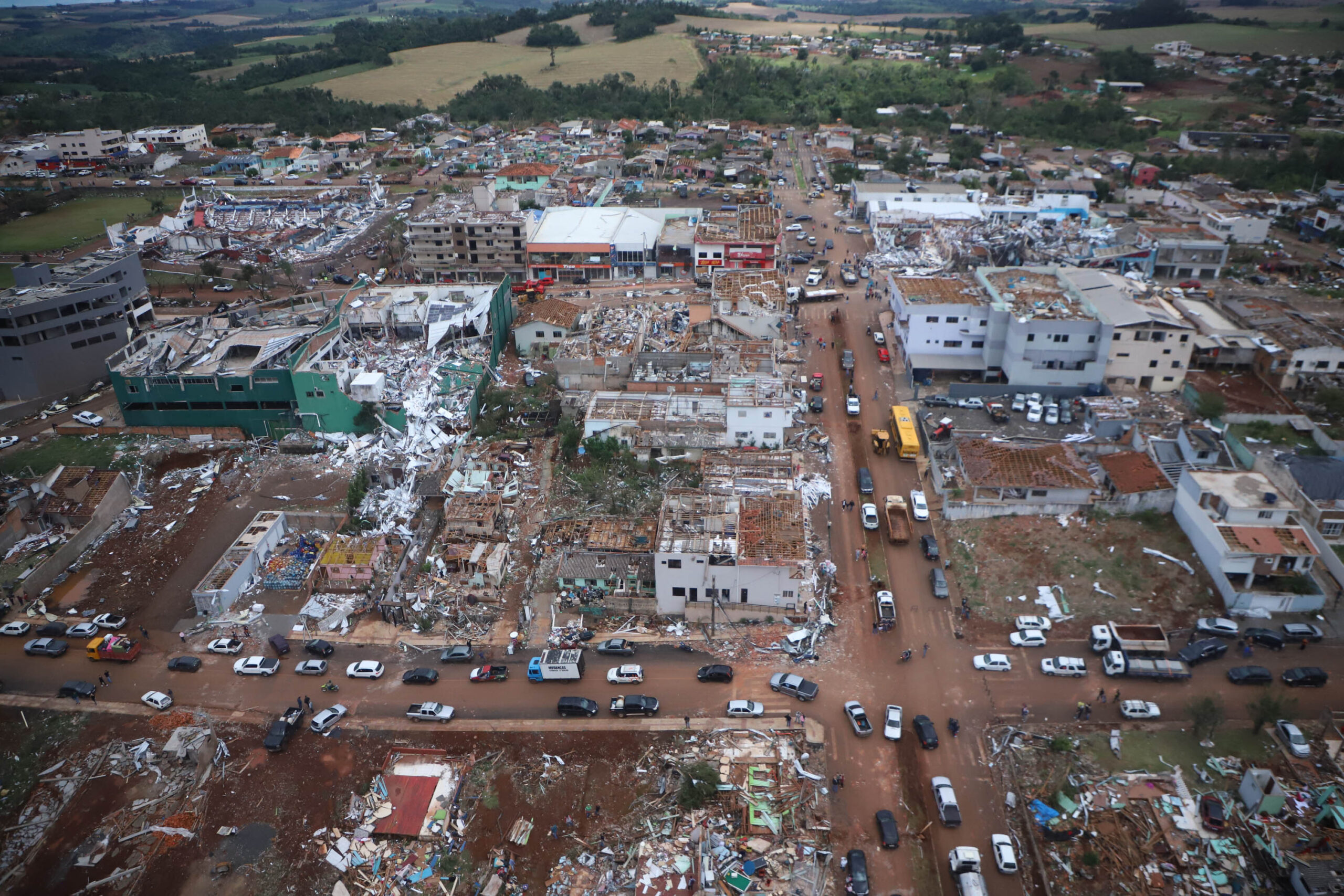 Maringá inicia campanha de arrecadação de donativos para famílias atingidas por tornado no Paraná