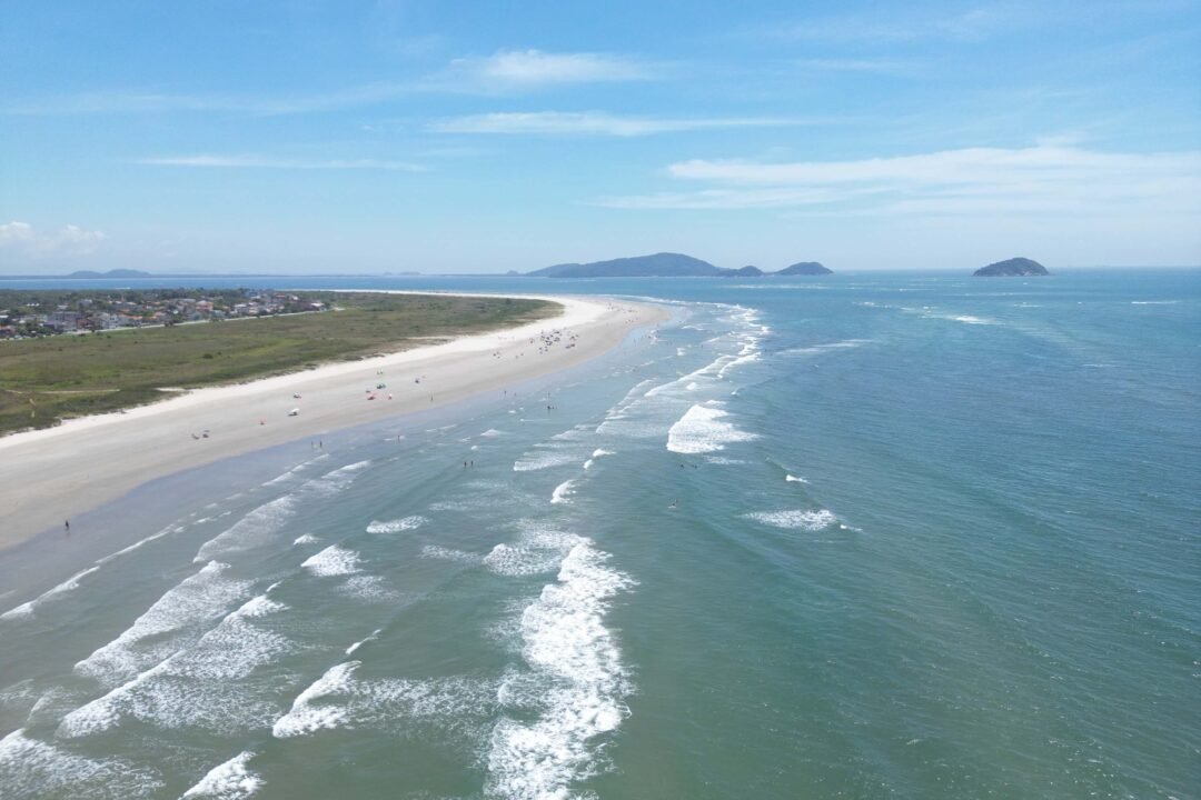 Praia no Paraná é destaque em ranking Internacional de Melhores Praias 4 pontal do sul em pontal do parana creditos cesar albacete prefeitura de pontal do parana 2
