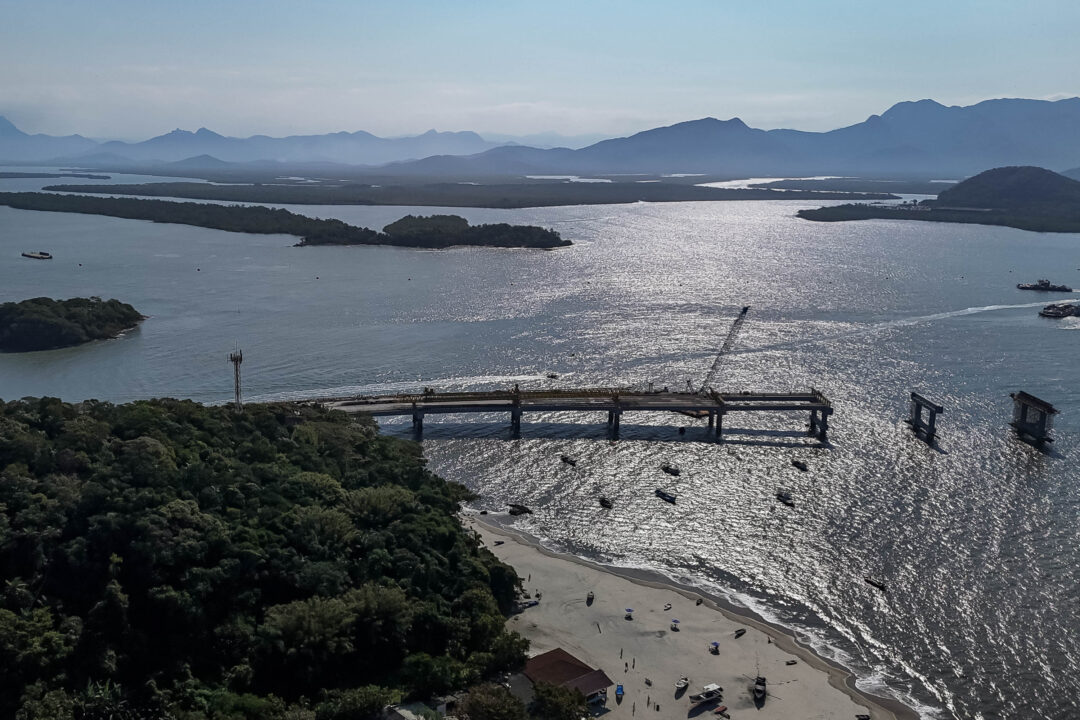 Começa a instalação dos cabos de aço no trecho estaiado da Ponte de Guaratuba 24 ponte guaratuba foto rdziura 38 - Saiba Já News