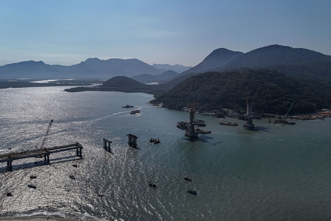 Começa a instalação dos cabos de aço no trecho estaiado da Ponte de Guaratuba 2 ponte guaratuba foto rdziura 39 - Saiba Já News