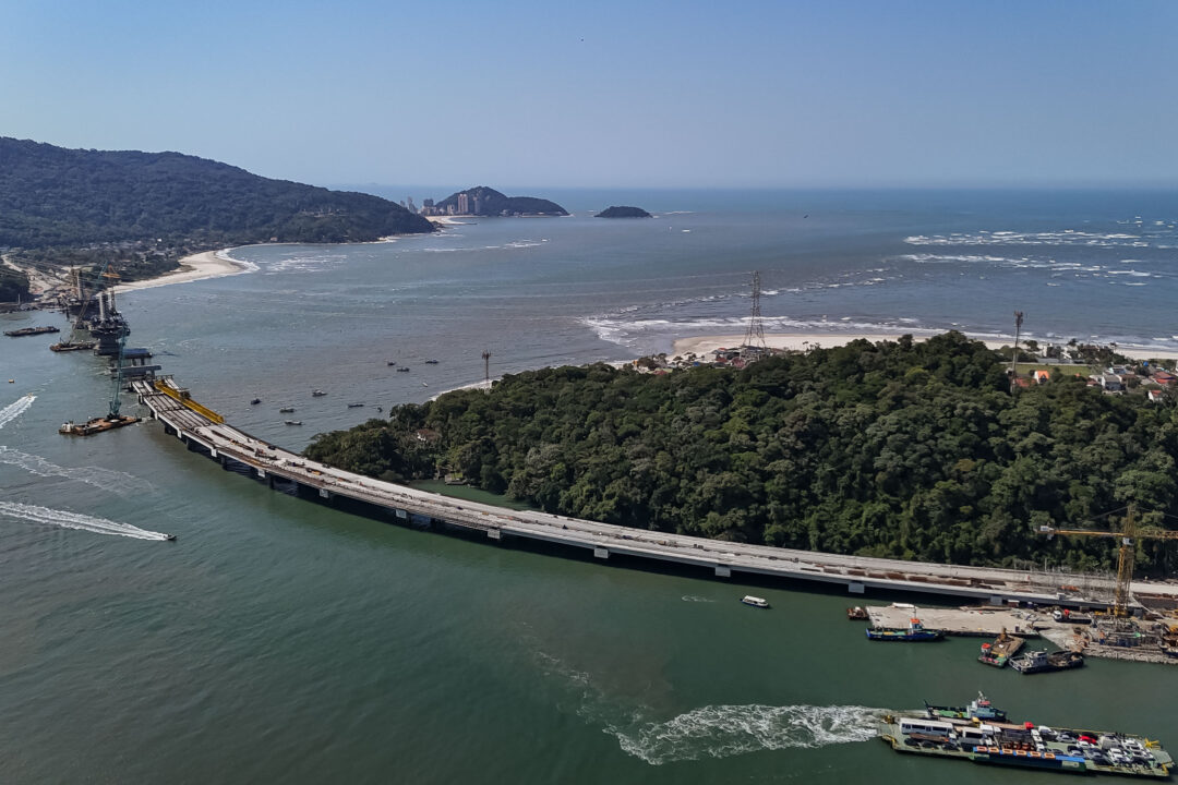 Começa a instalação dos cabos de aço no trecho estaiado da Ponte de Guaratuba 35 ponte guaratuba foto rdziura 4 - Saiba Já News