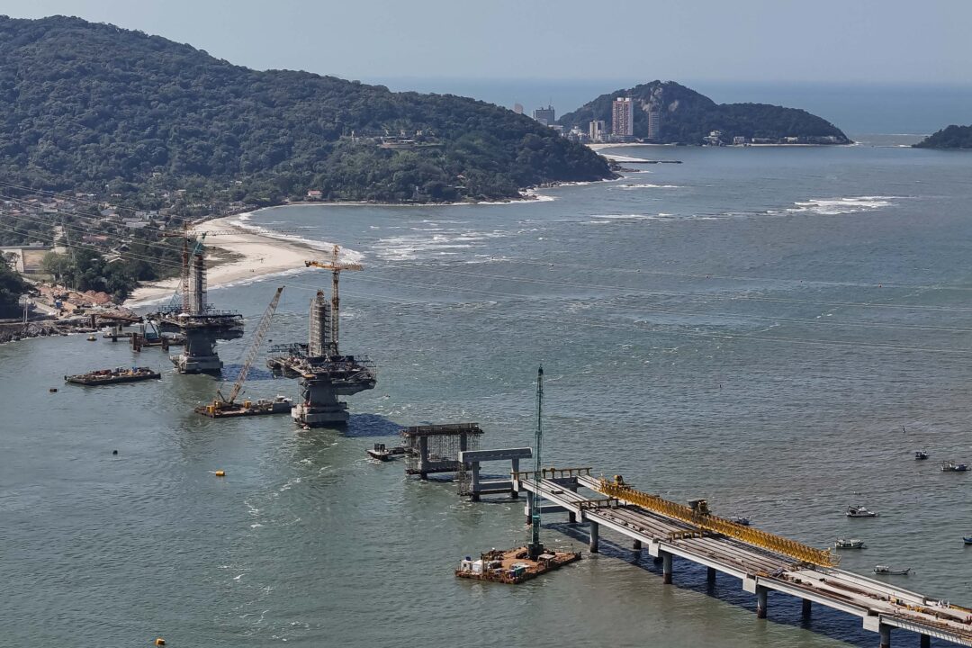 Começa a instalação dos cabos de aço no trecho estaiado da Ponte de Guaratuba 18 ponte guaratuba foto rdziura 5 - Saiba Já News