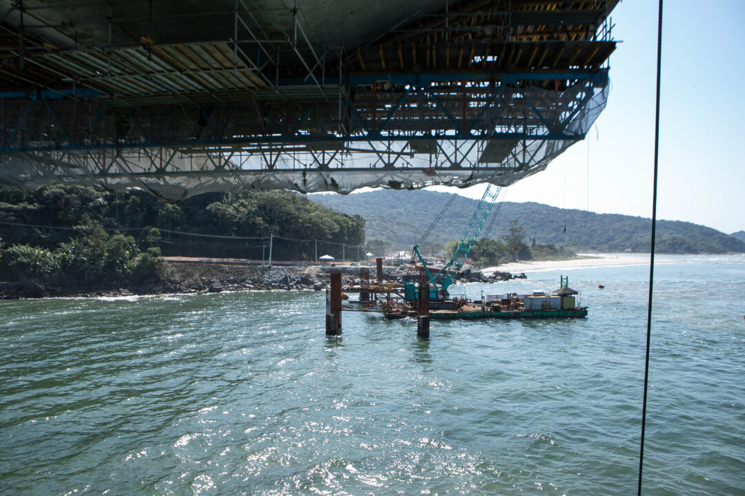Começa a instalação dos cabos de aço no trecho estaiado da Ponte de Guaratuba 16 ponte guaratuba foto rdziura 6430 - Saiba Já News