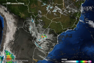 Instabilidade no Paraná: Chuva intensa nesta segunda e terça-feira, com risco de temporais e mudanças no clima