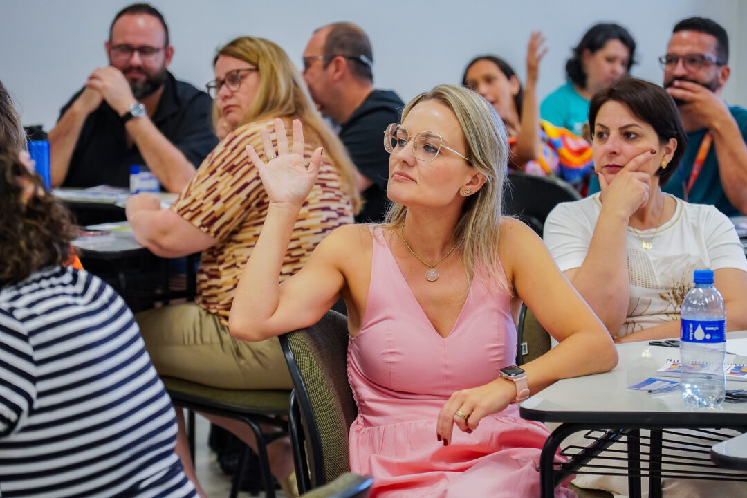 Educação abre credenciamento para atrair 250 professores para programa Formadores em Ação 3 silvio turra oficinas formadores 81 - Saiba Já News
