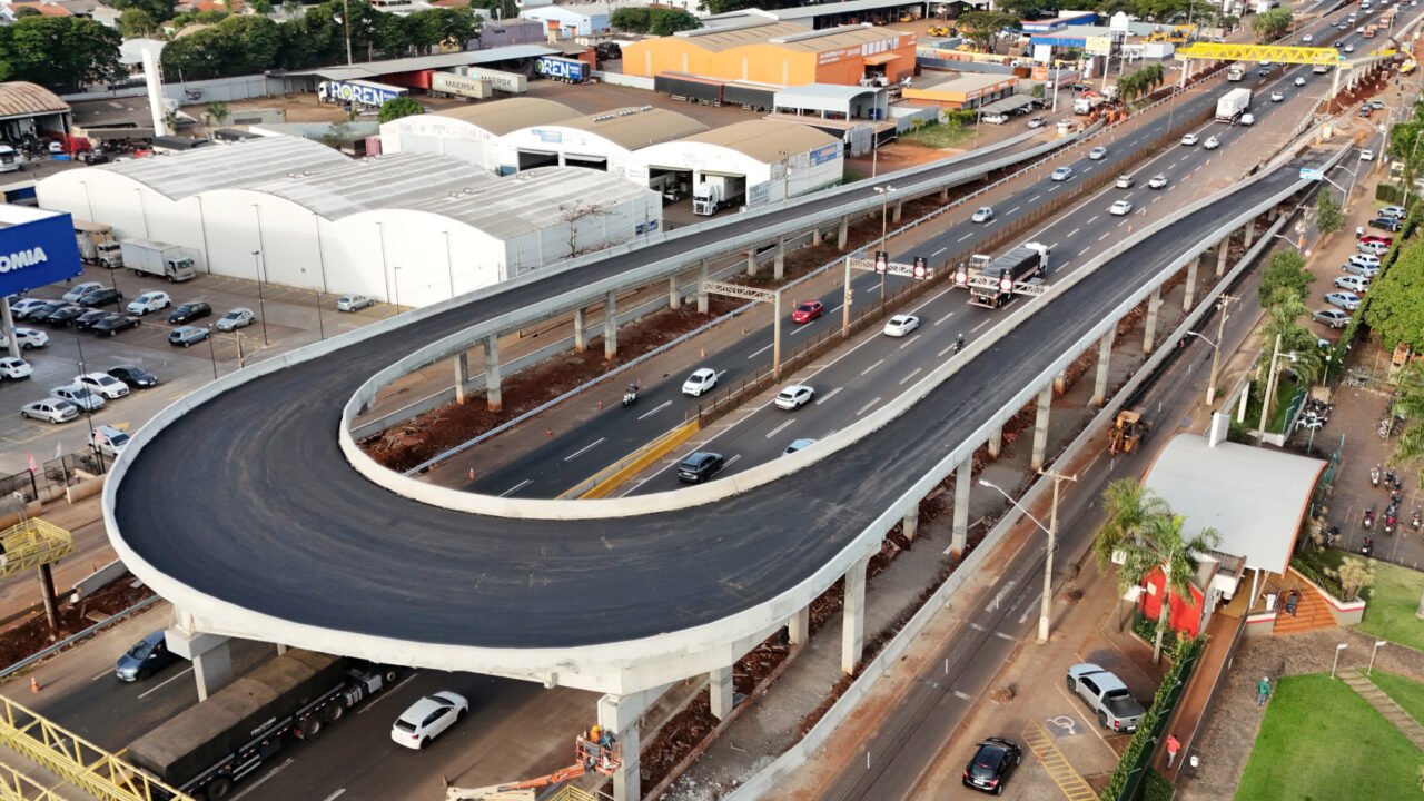 Novos viadutos de Sarandi já estão com estruturas concluídas; obra entra na reta final