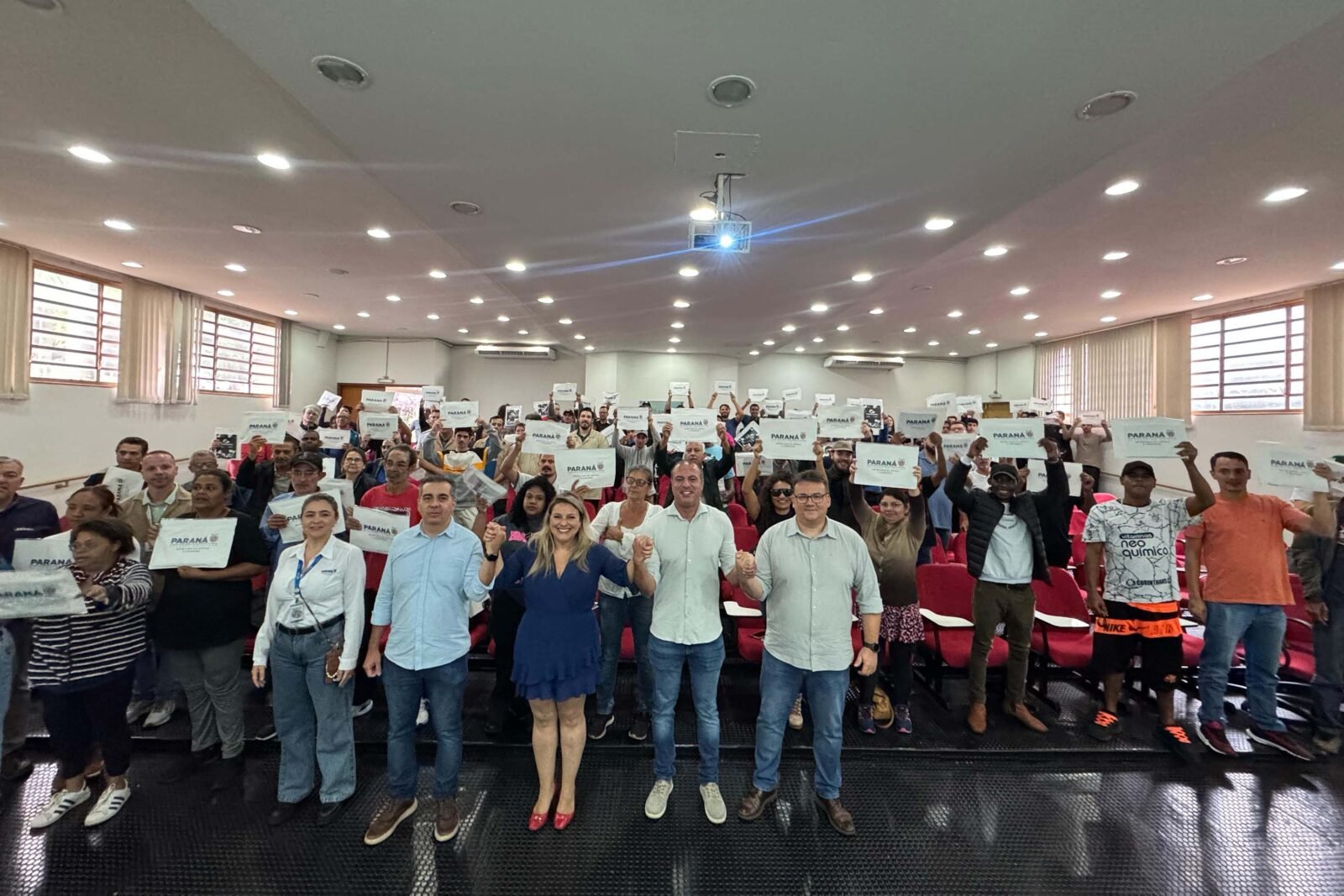 Ciclo do Cuida Paraná em Maringá reúne 128 alunos com migrantes de cinco países 2 whatsapp image 2025 04 28 at 10.01.43