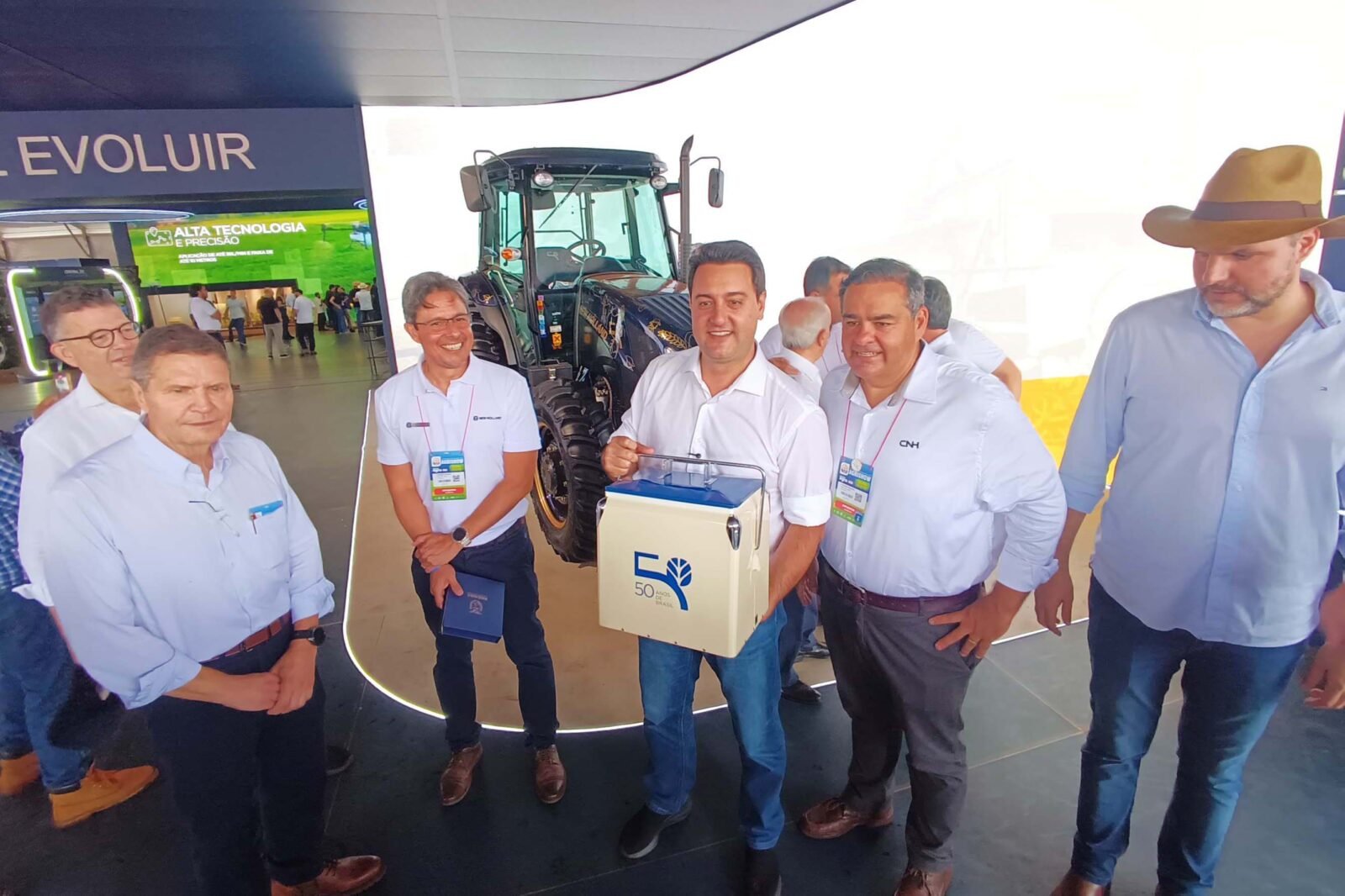 Ratinho Junior destaca modelo inovador do agro paranaense em visita à Agrishow 10 whatsapp image 2025 04 28 at 11.56.21 2