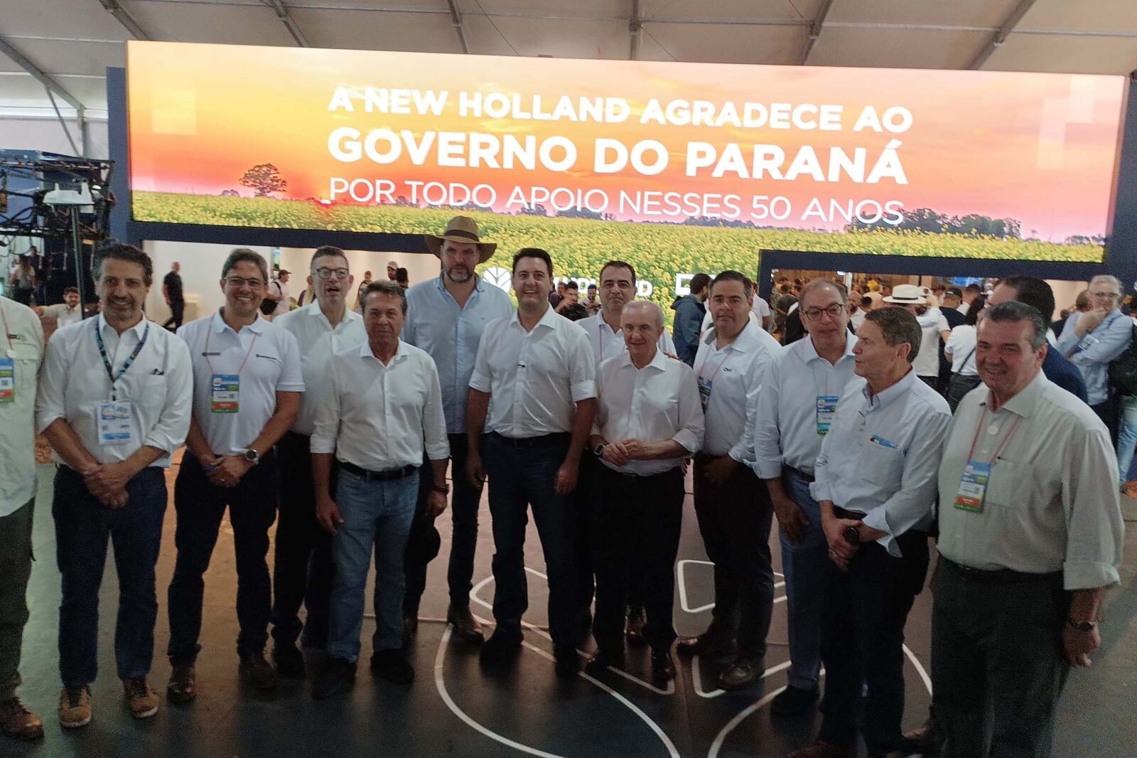 Ratinho Junior destaca modelo inovador do agro paranaense em visita à Agrishow 18 whatsapp image 2025 04 28 at 11.56.30