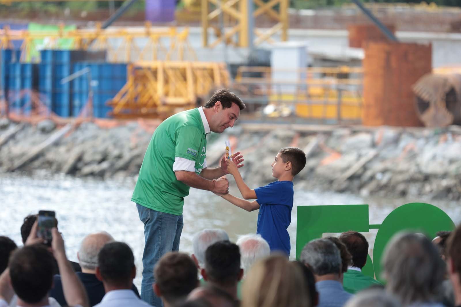 Do sonho à realidade: Governador Ratinho Junior visitou canteiro de obras da Ponte de Guaratuba que alcançou 50% de conclusão 39 whatsapp image 2025 05 01 at 13.37.24 1