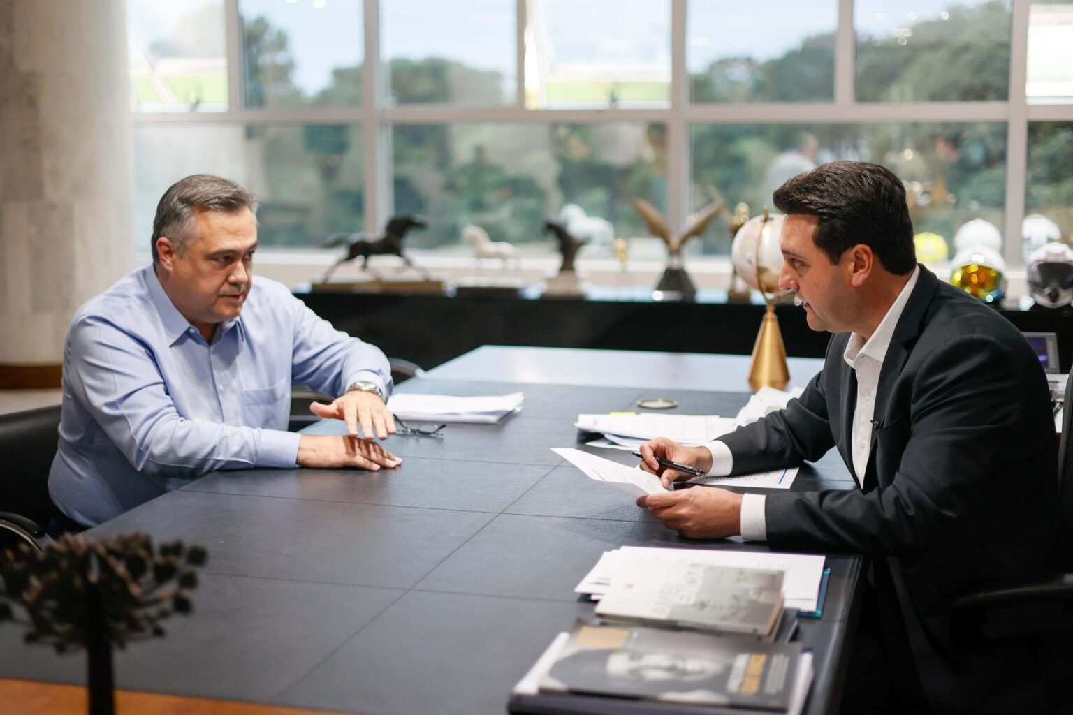 Ratinho Junior anuncia concurso e avanço na carreira para servidores da Saúde