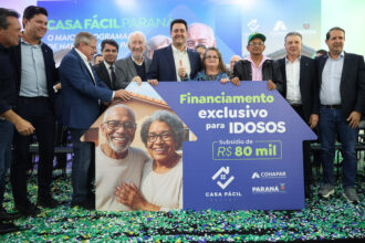 Paraná lança Casa Fácil Terceira Idade! Idosos realizam o sonho da casa própria com R$ 80 mil de subsídio. Saiba como funciona e veja outros programas habitacionais do estado!