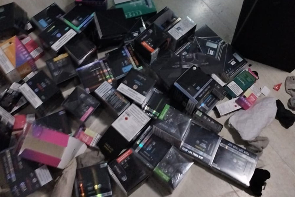 Trio é preso por falsificar canetas emagrecedoras e outros medicamentos 3 whatsapp image 2025 08 27 at 09.14.00 1 - Saiba Já News