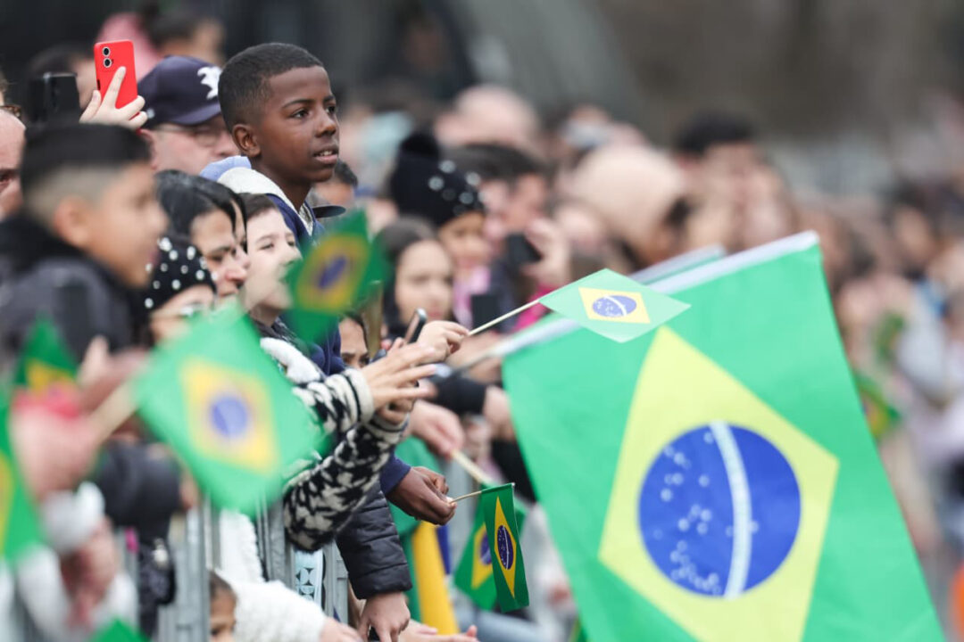 203 anos da Independência: 6,5 mil pessoas desfilam no 7 de Setembro em Curitiba 33 whatsapp image 2025 09 07 at 11.20.15 2 - Saiba Já News
