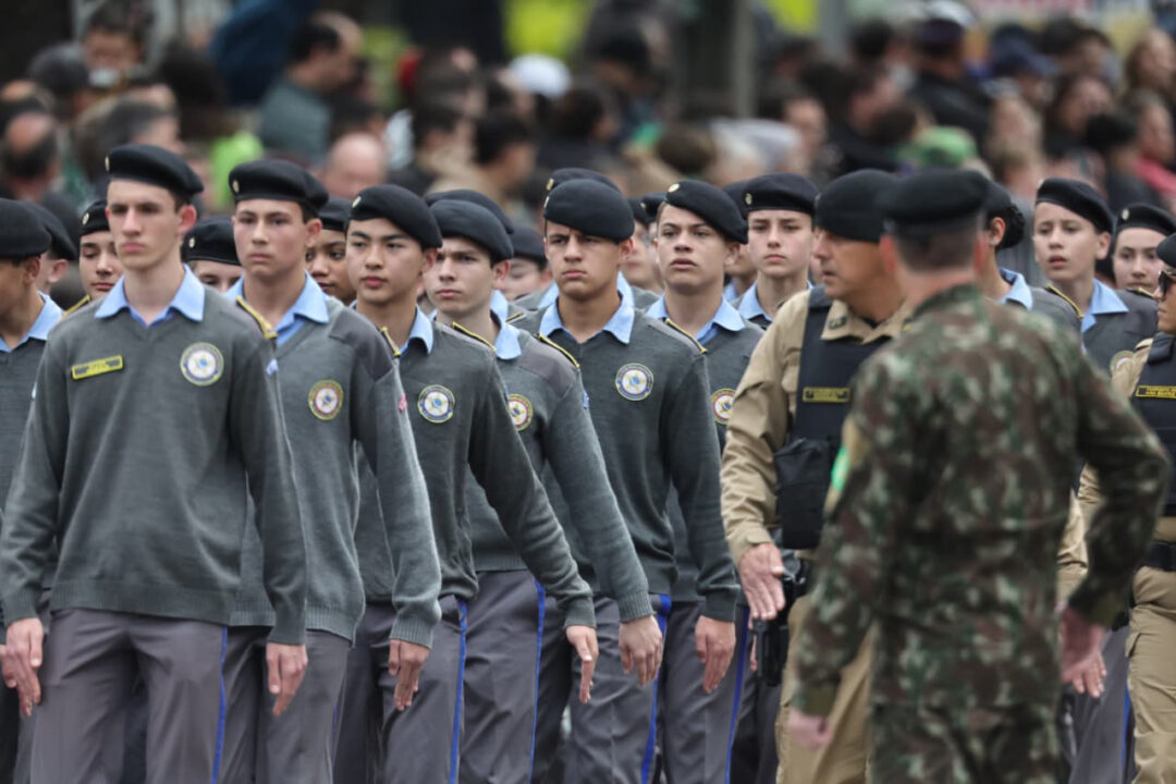 203 anos da Independência: 6,5 mil pessoas desfilam no 7 de Setembro em Curitiba 37 whatsapp image 2025 09 07 at 11.20.19 - Saiba Já News
