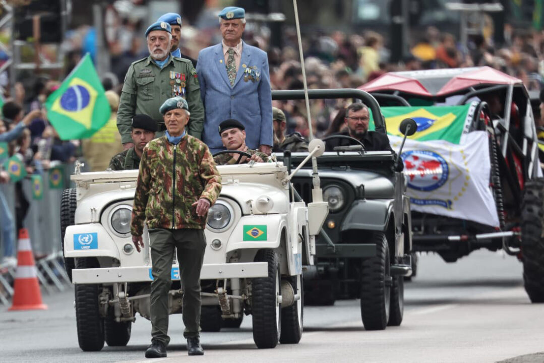 203 anos da Independência: 6,5 mil pessoas desfilam no 7 de Setembro em Curitiba 29 whatsapp image 2025 09 07 at 11.20.22 - Saiba Já News